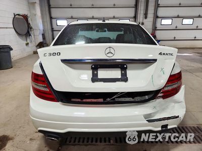Zdjęcie 6 z 12 samochodu: 2012 MERCEDES-BENZ C 300 4MATIC VIN:WDDGF8BB4CA703387 - miniatura