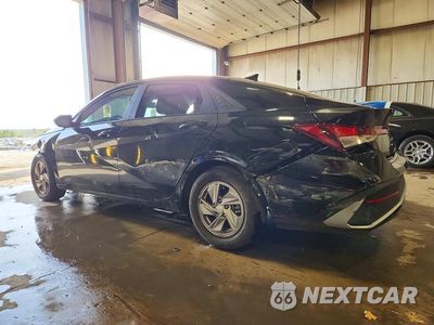 Drugie zdjęcie samochodu z przodu: 2026 HYUNDAI ELANTRA SE VIN:KMHLL4DG9TU106751 - miniatura