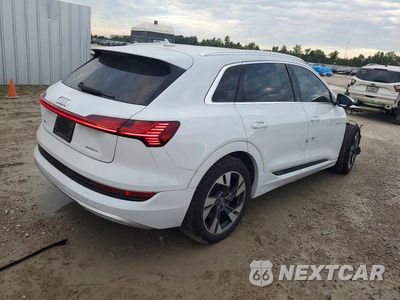 Trzecie zdjęcie samochodu z tyłu: 2021 AUDI E-TRON PREMIUM VIN:WA1AAAGE4MB002833 - miniatura