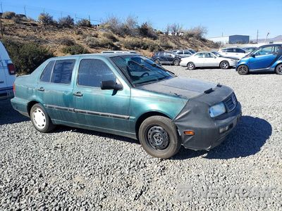 Czwarte zdjęcie samochodu z boku: 1996 VOLKSWAGEN JETTA GL VIN:3VWRA81H4TM056951 - miniatura