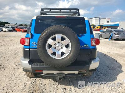 Zdjęcie 6 z 12 samochodu: 2007 TOYOTA FJ CRUISER BASE VIN:JTEBU11F970063058 - miniatura