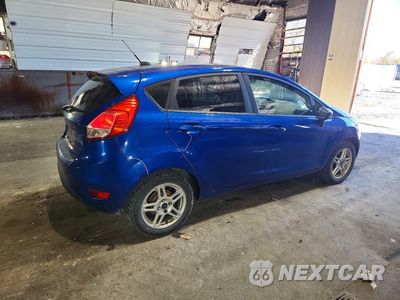 Trzecie zdjęcie samochodu z tyłu: 2018 FORD FIESTA SE VIN:3FADP4EJ2JM101387 - miniatura