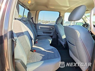Zdjęcie 10 z 12 samochodu: 2018 RAM 1500 SLT VIN:1C6RR7LG8JS260318 - miniatura