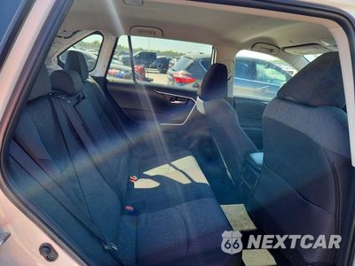 Zdjęcie 10 z 12 samochodu: 2025 TOYOTA RAV4 XLE VIN:2T3W1RFV4SC364968 - miniatura