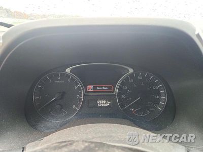Zdjęcie 9 z 13 samochodu: 2014 NISSAN PATHFINDER S VIN:5N1AR2MM4EC608608 - miniatura