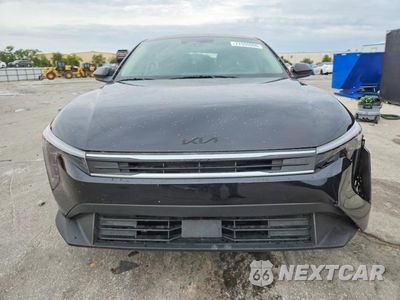 Piąte zdjęcie samochodu w środku: 2025 KIA K4 LX VIN:3KPFT4DE6SE072815 - miniatura
