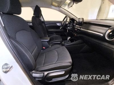 Zdjęcie 13 z 13 samochodu: 2024 KIA FORTE LXS VIN:3KPF24AD4RE742578 - miniatura