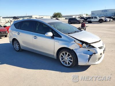 Czwarte zdjęcie samochodu z boku: 2012 TOYOTA PRIUS V FIVE VIN:JTDZN3EUXC3056701 - miniatura