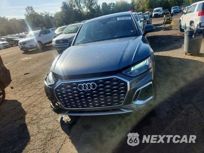 Piąte zdjęcie samochodu w środku: 2022 AUDI Q5 SPORTBACK PRM PLS 45 VIN:WA15AAFY7N2121006 - miniatura