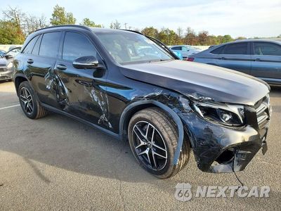 Czwarte zdjęcie samochodu z boku: 2018 MERCEDES-BENZ GLC 300 4MATIC VIN:WDC0G4KB8JV084102 - miniatura