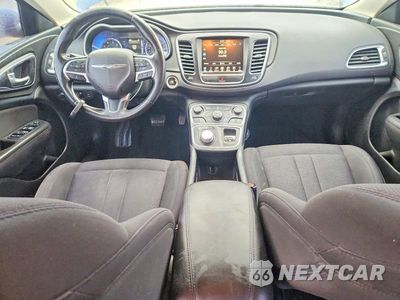 Zdjęcie 8 z 12 samochodu: 2015 CHRYSLER 200 LIMITED VIN:1C3CCCAB5FN720898 - miniatura