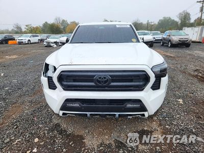 Piąte zdjęcie samochodu w środku: 2025 TOYOTA TACOMA SR5 VIN:3TMKB5FN9SM039849 - miniatura