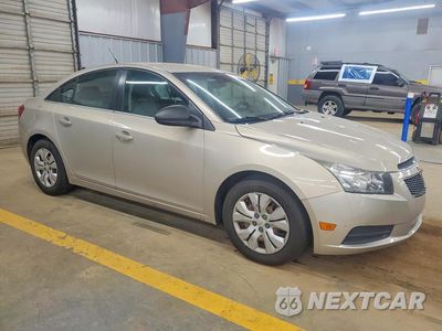 Czwarte zdjęcie samochodu z boku: 2012 CHEVROLET CRUZE LS VIN:1G1PC5SH0C7279203 - miniatura