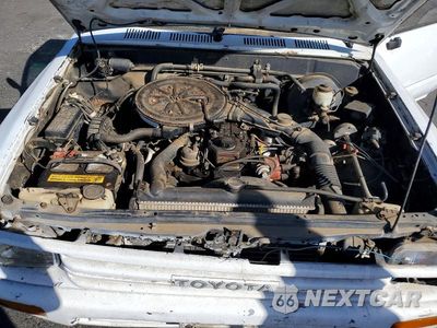 Zdjęcie 11 z 12 samochodu: 1990 TOYOTA PICKUP 1/2 TON SHORT WHEELBASE VIN:JT4RN81R4L5062769 - miniatura