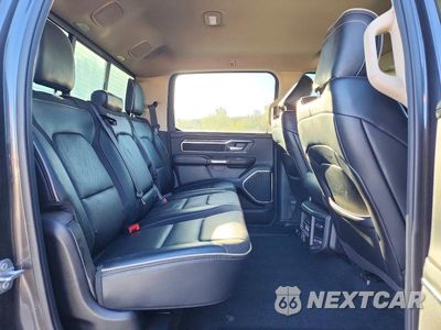 Zdjęcie 10 z 13 samochodu: 2019 RAM 1500 LARAMIE VIN:1C6SRFJTXKN721367 - miniatura