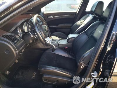 Zdjęcie 7 z 12 samochodu: 2012 CHRYSLER 300 SRT-8 VIN:2C3CCAFJ7CH800857 - miniatura