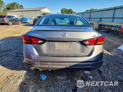 Zdjęcie 6 z 13 samochodu: 2019 NISSAN ALTIMA SR VIN:1N4BL4CVXKC121804 - miniatura