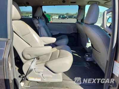 Zdjęcie 11 z 13 samochodu: 2016 TOYOTA SIENNA XLE 8-PASSENGER VIN:5TDYK3DC8GS695872 - miniatura