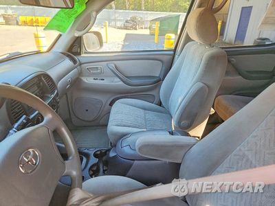 Zdjęcie 8 z 11 samochodu: 2005 TOYOTA TUNDRA DOUBLE CAB LIMITED VIN:5TBET38105S467542 - miniatura