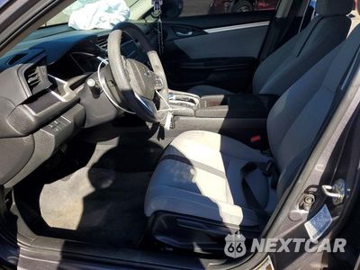 Zdjęcie 7 z 12 samochodu: 2018 HONDA CIVIC EX VIN:2HGFC2F84JH559642 - miniatura