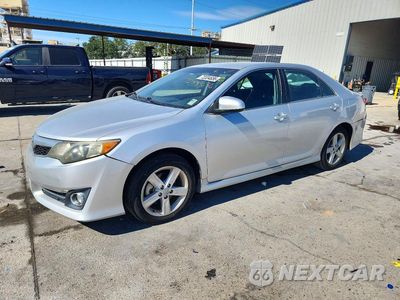 2014 TOYOTA CAMRY SE 4T1BF1FK3EU860766 - główne zdjęcie licytacji z USA - miniatura