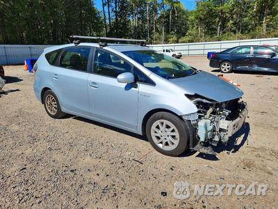 Czwarte zdjęcie samochodu z boku: 2013 TOYOTA PRIUS V TWO VIN:JTDZN3EU9D3252131 - miniatura