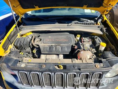 Zdjęcie 11 z 12 samochodu: 2015 JEEP RENEGADE TRAILHAWK VIN:ZACCJBCT7FPB47155 - miniatura