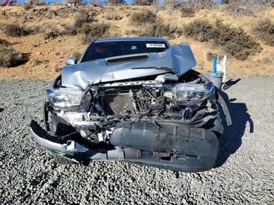 Piąte zdjęcie samochodu w środku: 2018 TOYOTA TACOMA TRD OFF-ROAD VIN:3TMCZ5AN6JM173336 - miniatura