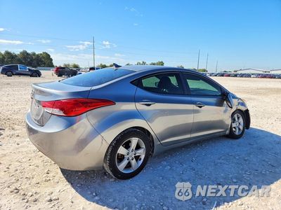 Trzecie zdjęcie samochodu z tyłu: 2012 HYUNDAI ELANTRA GLS VIN:KMHDH4AE8CU370956 - miniatura