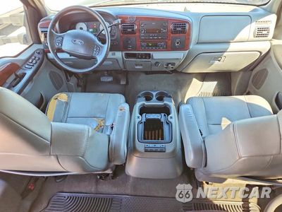 Zdjęcie 8 z 12 samochodu: 2006 FORD F250 SUPER DUTY VIN:1FTSW20P76EB86776 - miniatura