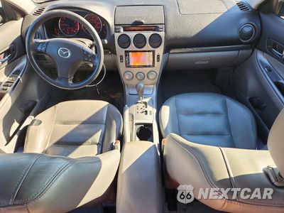 Zdjęcie 8 z 12 samochodu: 2004 MAZDA 6 S VIN:1YVHP82D845N54791 - miniatura