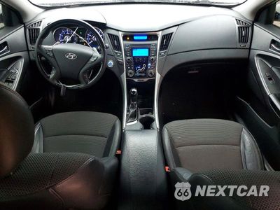 Zdjęcie 8 z 12 samochodu: 2012 HYUNDAI SONATA SE 2.0T VIN:5NPEC4AB6CH420731 - miniatura