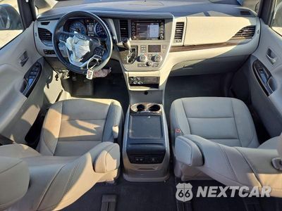 Zdjęcie 8 z 14 samochodu: 2020 TOYOTA SIENNA XLE 7-PASSENGER VIN:5TDDZ3DC6LS234738 - miniatura