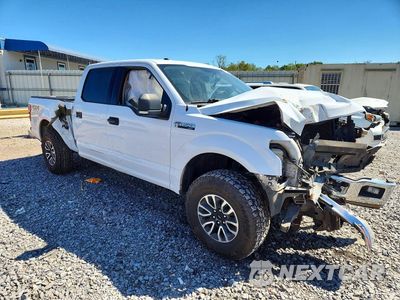 Czwarte zdjęcie samochodu z boku: 2018 FORD F150 SUPERCREW VIN:1FTFW1EG9JKF84358 - miniatura