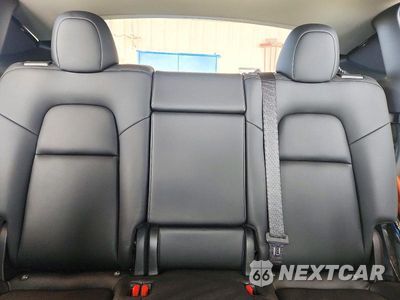 Zdjęcie 10 z 14 samochodu: 2022 TESLA MODEL Y VIN:7SAYGDEE0NF455128 - miniatura