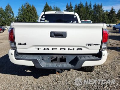 Zdjęcie 6 z 12 samochodu: 2018 TOYOTA TACOMA SR V6 VIN:5TFCZ5AN0JX130220 - miniatura
