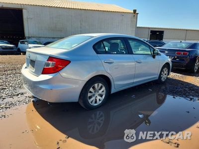 Trzecie zdjęcie samochodu z tyłu: 2012 HONDA CIVIC LX VIN:2HGFB2F59CH586802 - miniatura