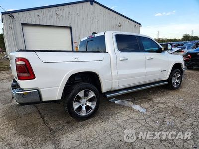 Trzecie zdjęcie samochodu z tyłu: 2020 RAM 1500 LARAMIE VIN:1C6SRFJM2LN418139 - miniatura