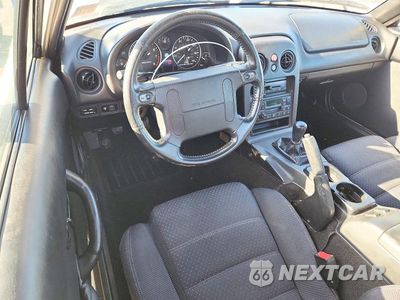 Zdjęcie 8 z 12 samochodu: 1995 MAZDA MX-5 MIATA VIN:JM1NA3536S0607448 - miniatura