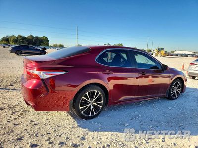Trzecie zdjęcie samochodu z tyłu: 2018 TOYOTA CAMRY SE VIN:4T1B11HK6JU644268 - miniatura