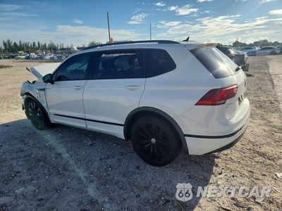 Drugie zdjęcie samochodu z przodu: 2021 VOLKSWAGEN TIGUAN SE VIN:3VV3B7AX0MM102723 - miniatura