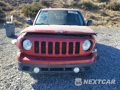 Piąte zdjęcie samochodu w środku: 2015 JEEP PATRIOT SPORT VIN:1C4NJPBB1FD306281 - miniatura
