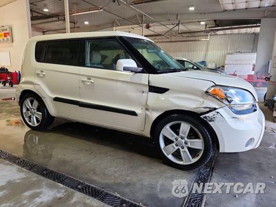 Czwarte zdjęcie samochodu z boku: 2011 KIA SOUL ! VIN:KNDJT2A2XB7715613 - miniatura