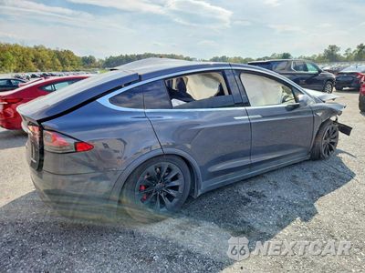 Trzecie zdjęcie samochodu z tyłu: 2016 TESLA MODEL X VIN:5YJXCBE40GF004445 - miniatura