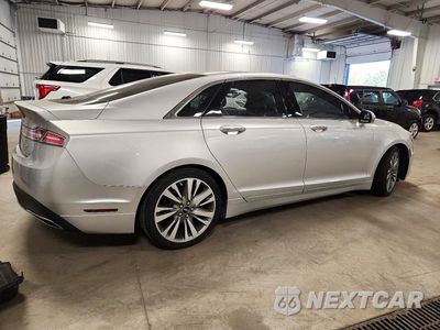 Trzecie zdjęcie samochodu z tyłu: 2017 LINCOLN MKZ SELECT VIN:3LN6L5C99HR601343 - miniatura