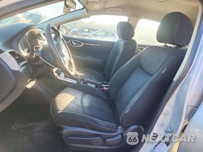 Zdjęcie 7 z 13 samochodu: 2019 NISSAN SENTRA SV VIN:3N1AB7AP3KY421841 - miniatura