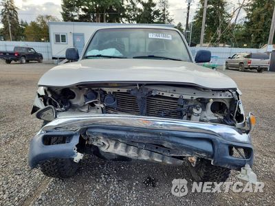 Piąte zdjęcie samochodu w środku: 2003 TOYOTA TACOMA PRERUNNER V6 VIN:5TESN92N83Z154340 - miniatura