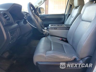 Zdjęcie 7 z 12 samochodu: 2018 TOYOTA TUNDRA SR VIN:5TFTY5F11JX010340 - miniatura