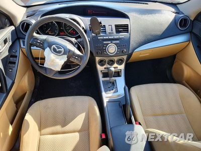 Zdjęcie 8 z 12 samochodu: 2010 MAZDA 3 I VIN:JM1BL1SF2A1159637 - miniatura