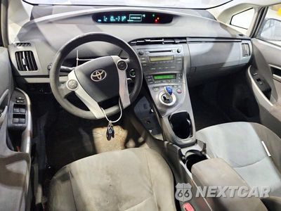Zdjęcie 8 z 12 samochodu: 2010 TOYOTA PRIUS II VIN:JTDKN3DU8A0104827 - miniatura